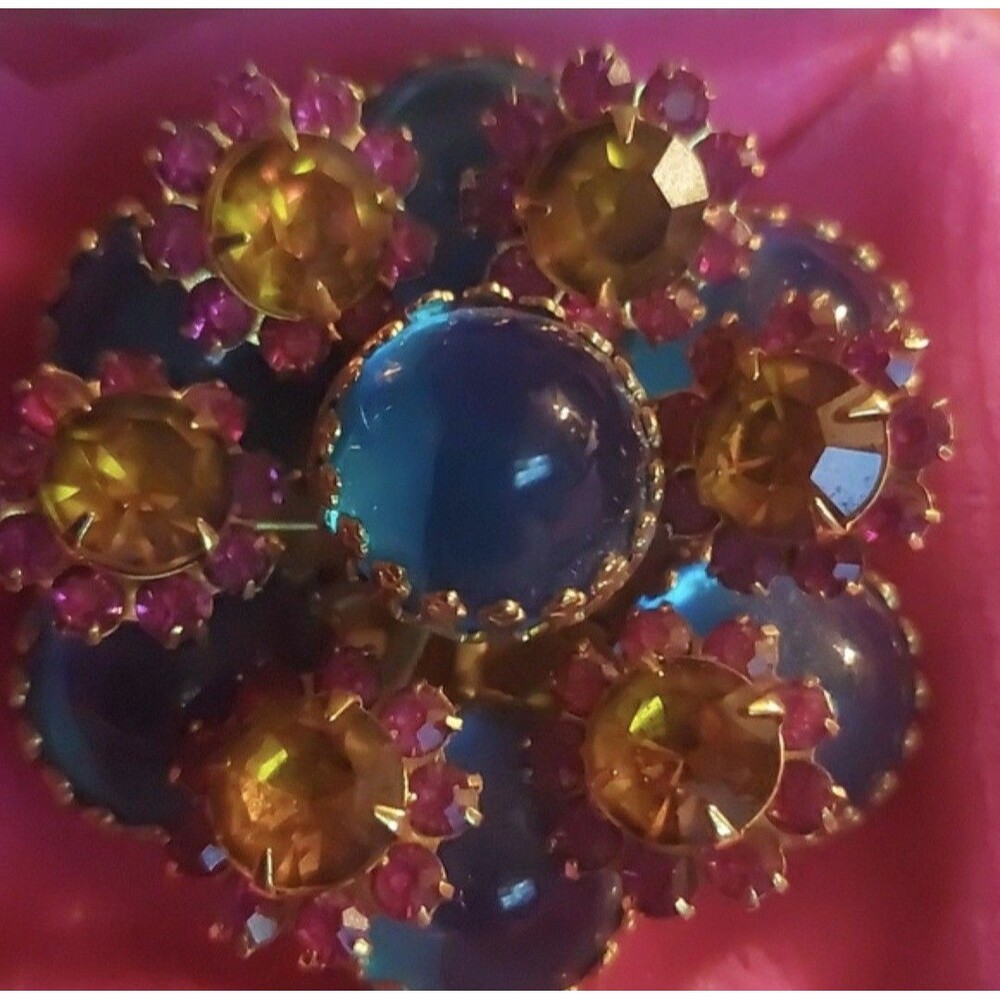 Vintage Tiered Flower Brooch, likely from the 1950s or 1960s.